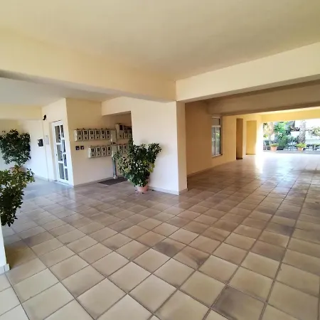 Pipi's House شقة نيا أرتاكي